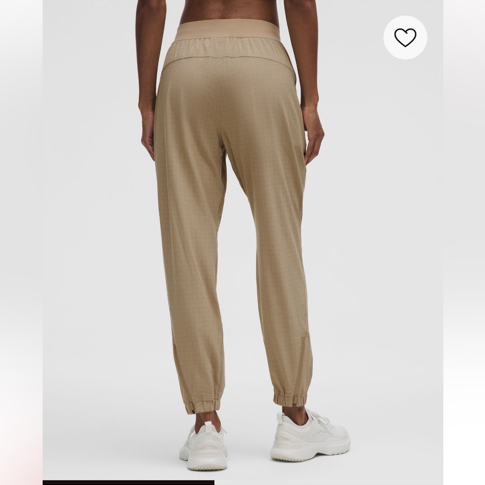 NWT Lululemon Perforated Altered State Joggers